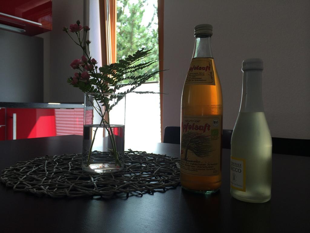 Ferienwohnung Bluetenweg Kluftern Friedrichshafen Szoba fotó