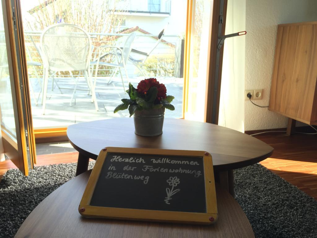 Ferienwohnung Bluetenweg Kluftern Friedrichshafen Szoba fotó